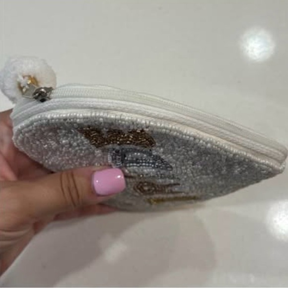 Bride Robe, Tote & Coin Purse - Picture 2 of 10